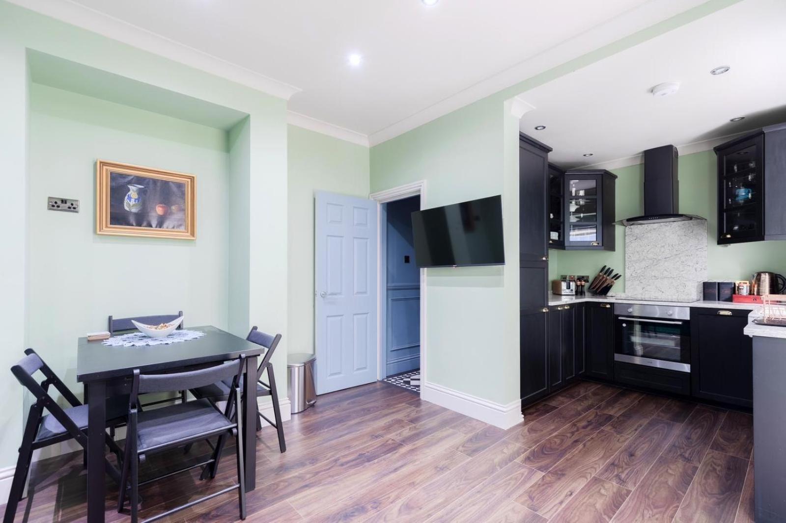 Stylish 2 Bedrooms Flat Sleeps 6 & Garden London Zone 2 Cls Central Екстер'єр фото