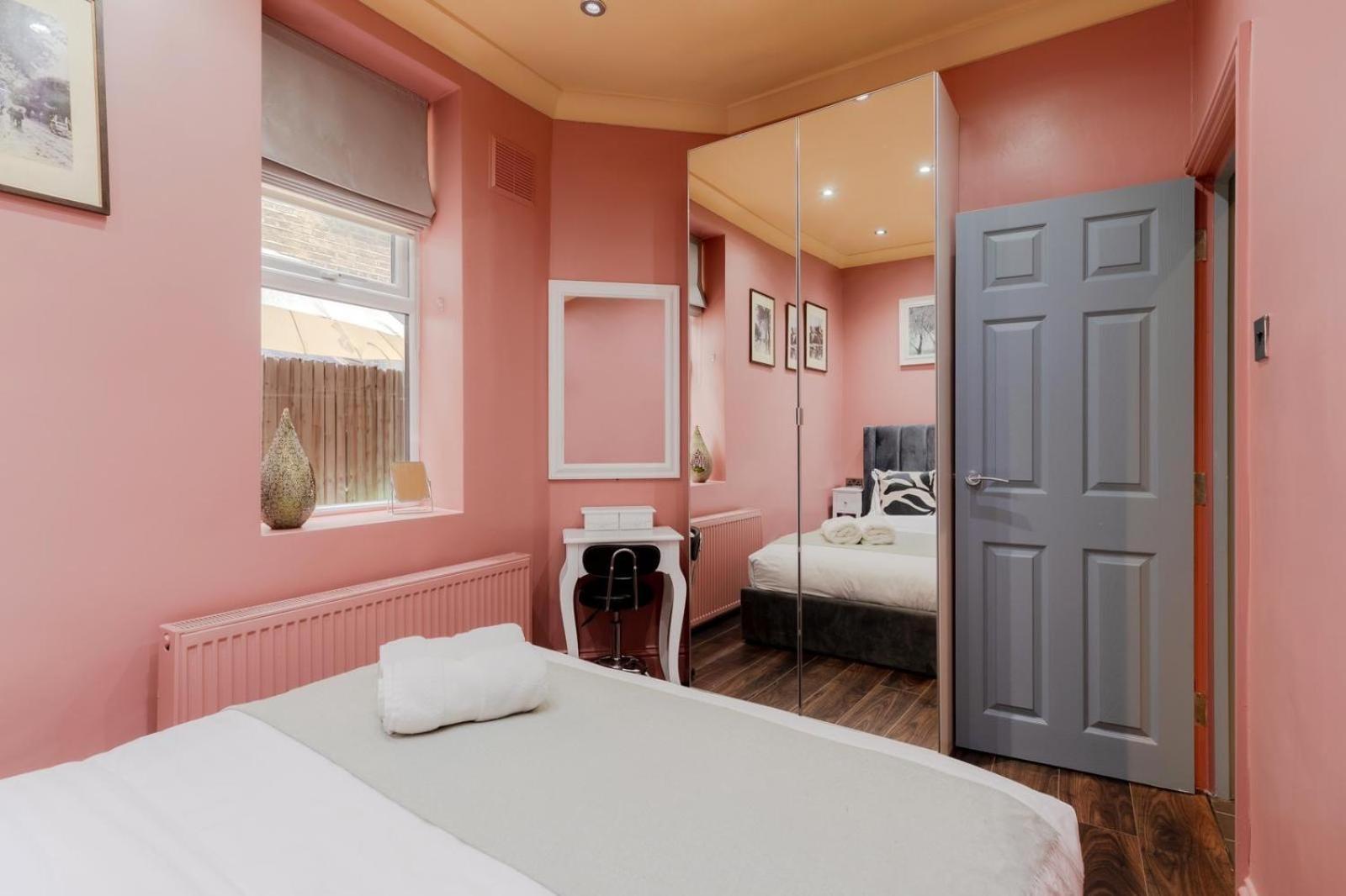 Stylish 2 Bedrooms Flat Sleeps 6 & Garden London Zone 2 Cls Central Екстер'єр фото